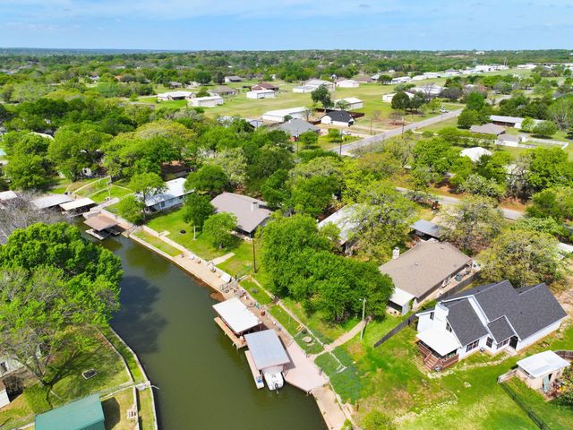 4311 N Port Ridglea Court, Granbury, TX 76049