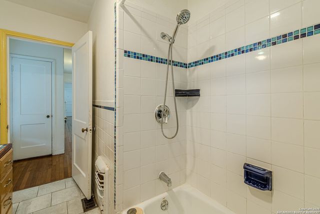 416 ALEXANDER HAMILTON DR, San Antonio, TX 78228