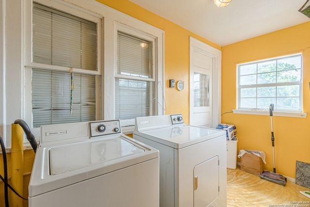 416 ALEXANDER HAMILTON DR, San Antonio, TX 78228