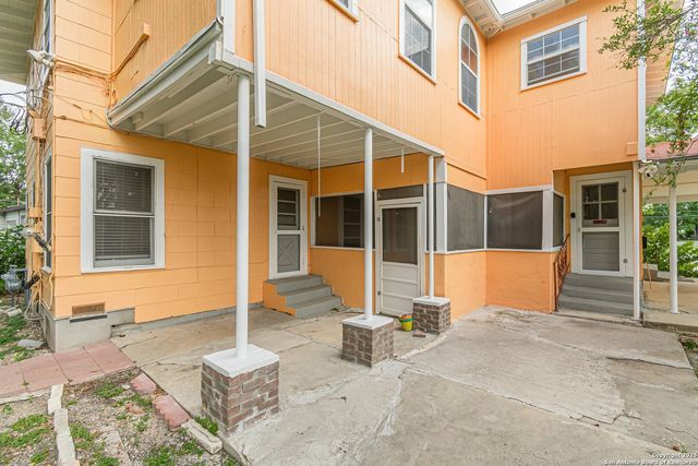 416 ALEXANDER HAMILTON DR, San Antonio, TX 78228