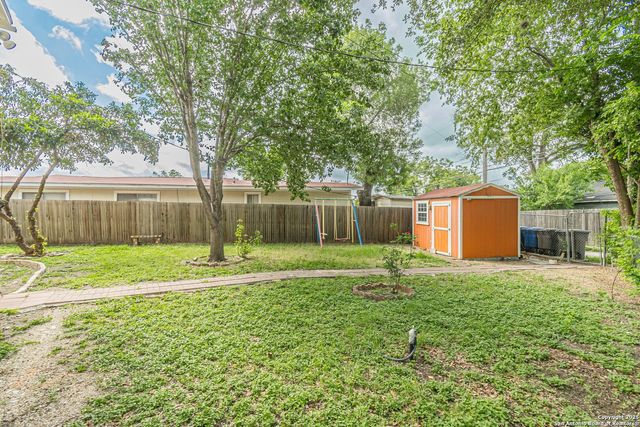 416 ALEXANDER HAMILTON DR, San Antonio, TX 78228