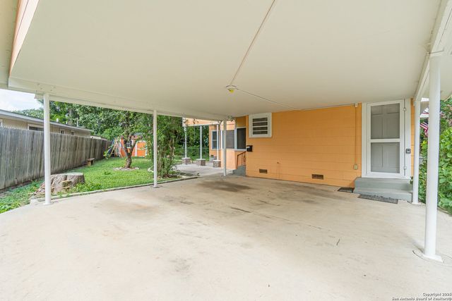 416 ALEXANDER HAMILTON DR, San Antonio, TX 78228