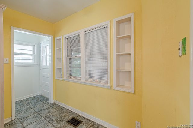 416 ALEXANDER HAMILTON DR, San Antonio, TX 78228