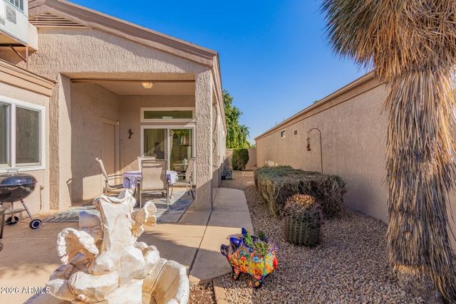 19936 N GREENVIEW Drive, Sun City West, AZ 85375