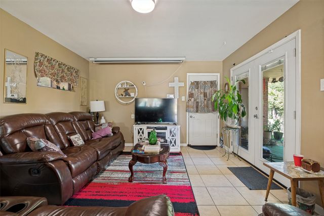 129 Aspen Street, Lancaster, TX 75134
