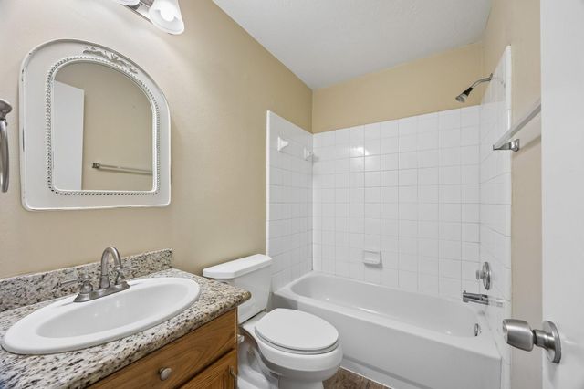 7430 Bahia Lane, Houston, TX 77489
