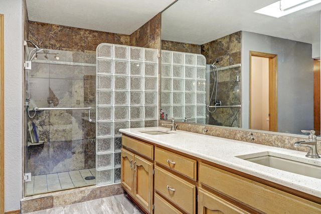 2908 El Toboso Drive NW, Albuquerque, NM 87104