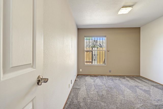 2908 El Toboso Drive NW, Albuquerque, NM 87104