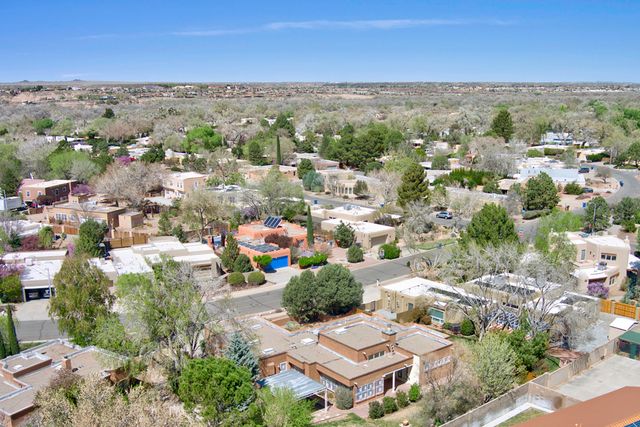 2908 El Toboso Drive NW, Albuquerque, NM 87104