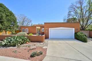 2908 El Toboso Drive NW, Albuquerque, NM 87104