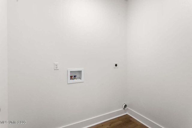 638 Fellgrass Street, Waveland, MS 39576