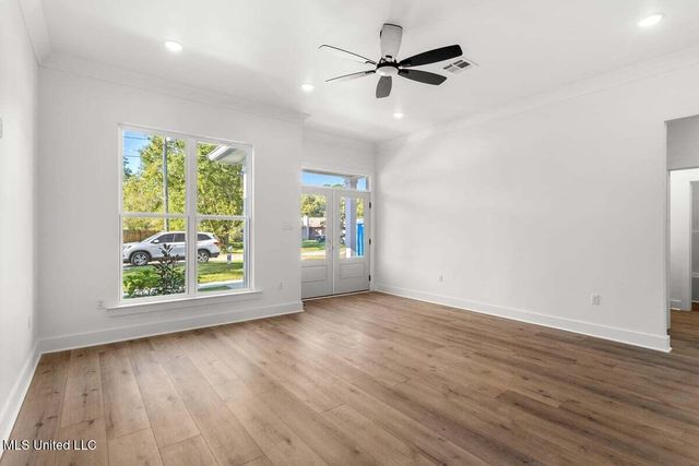 638 Fellgrass Street, Waveland, MS 39576