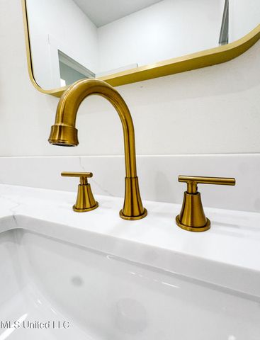 638 Fellgrass Street, Waveland, MS 39576