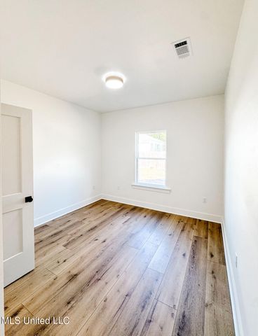 638 Fellgrass Street, Waveland, MS 39576