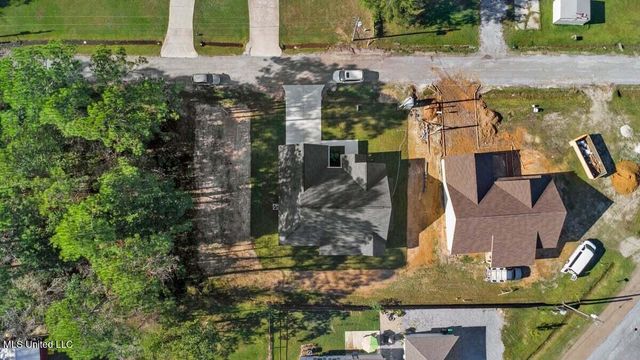 638 Fellgrass Street, Waveland, MS 39576