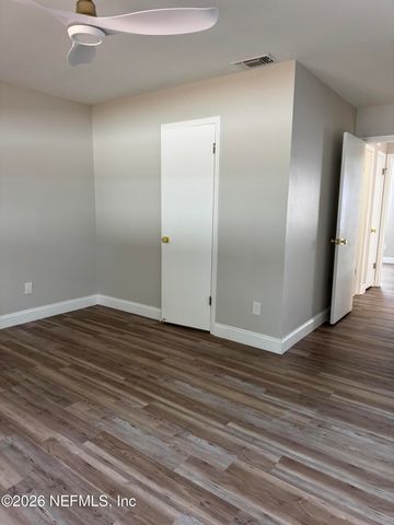 3042 HAMPSTEAD Drive, Jacksonville, FL 32225