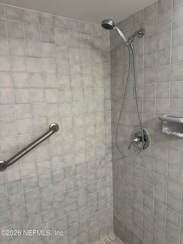 3042 HAMPSTEAD Drive, Jacksonville, FL 32225