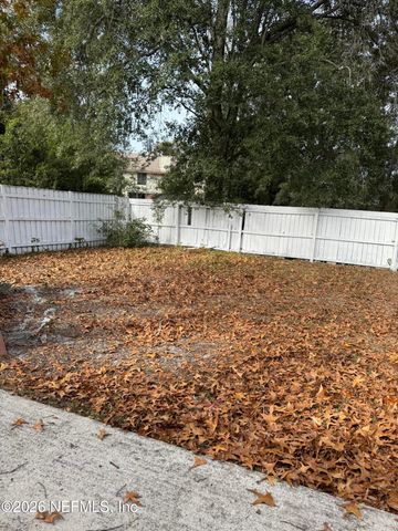 3042 HAMPSTEAD Drive, Jacksonville, FL 32225