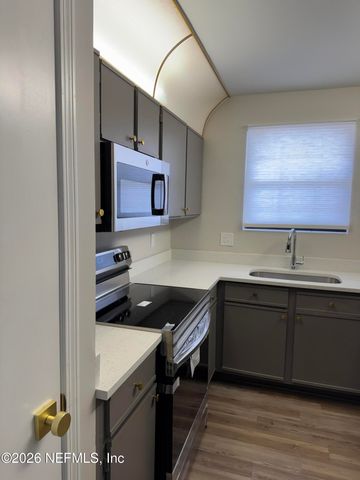 3042 HAMPSTEAD Drive, Jacksonville, FL 32225