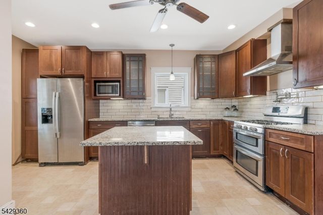 219 Lincoln Ave, Dunellen Boro, NJ 08812