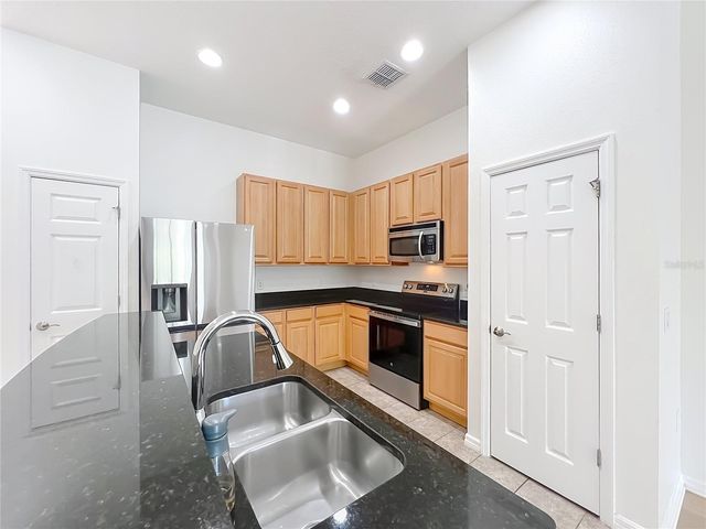 3716 AVALON PARK EAST BOULEVARD, Orlando, FL 32828