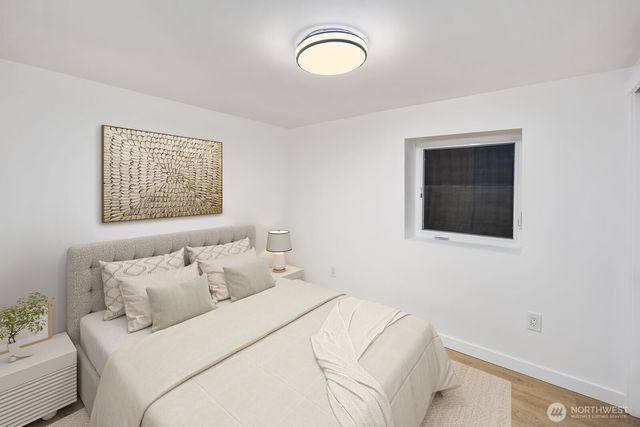 5945 Fauntleroy Way SW, Seattle, WA 98136