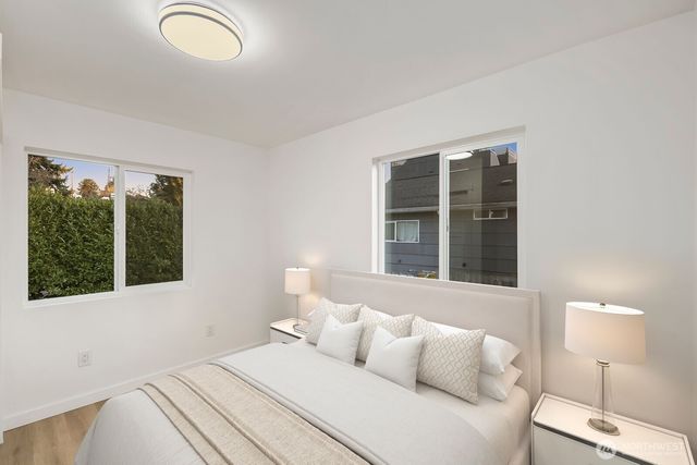 5945 Fauntleroy Way SW, Seattle, WA 98136