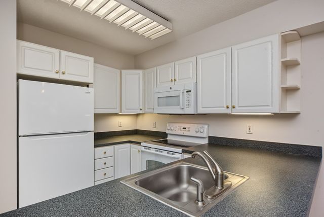 9 Canvasback Way 9, Walpole, MA 02081
