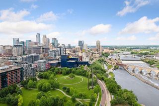1111 W River Parkway 26A, Minneapolis, MN 55415
