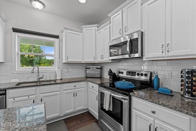 2025 Alder Lane, Vass, NC 28394