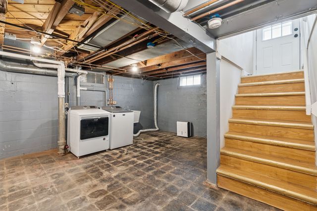 2052 37th Street, Rock Island, IL 61201