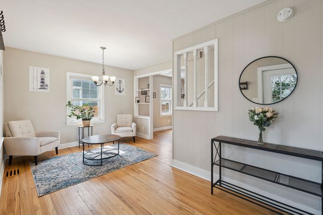 2052 37th Street, Rock Island, IL 61201