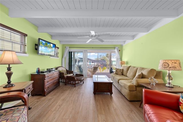 5379 Palmetto ST, Fort Myers Beach, FL 33931