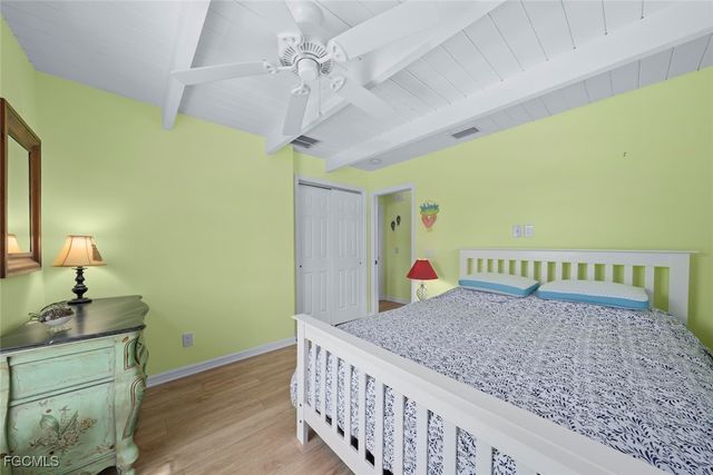 5379 Palmetto ST, Fort Myers Beach, FL 33931