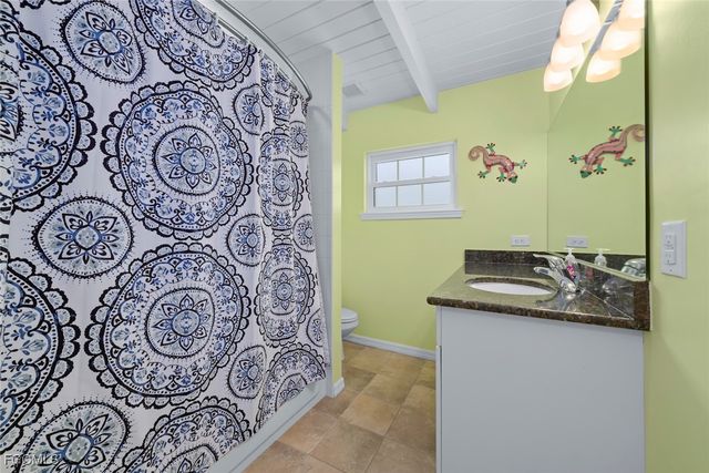 5379 Palmetto ST, Fort Myers Beach, FL 33931