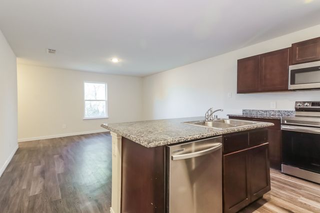 2907 Texas Street, Greenville, TX 75401