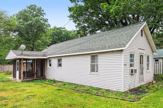 2997 Middle Lake Road, Dalton Twp, MI 49457