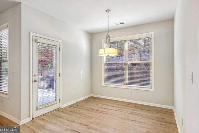 1210 Roswell Manor Circle, Roswell, GA 30076