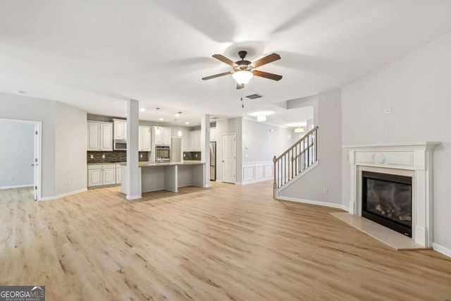 1210 Roswell Manor Circle, Roswell, GA 30076