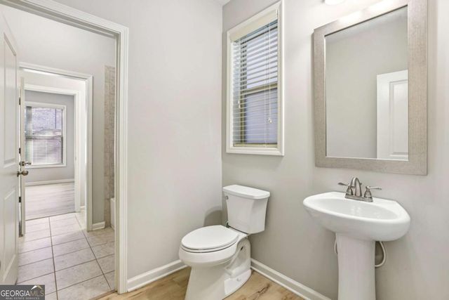 1210 Roswell Manor Circle, Roswell, GA 30076