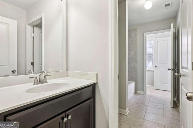 1210 Roswell Manor Circle, Roswell, GA 30076