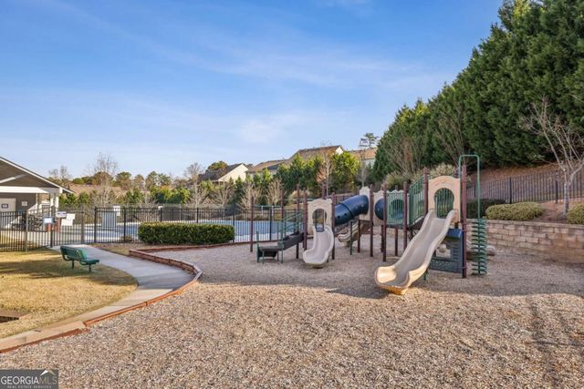 1210 Roswell Manor Circle, Roswell, GA 30076