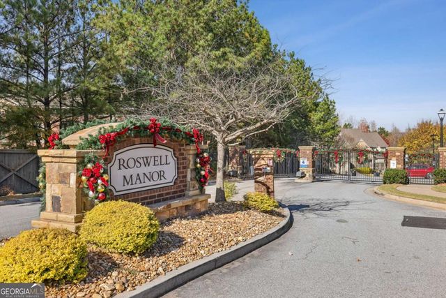 1210 Roswell Manor Circle, Roswell, GA 30076