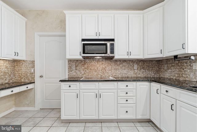 2641 FAWN LN, Warrington, PA 18976