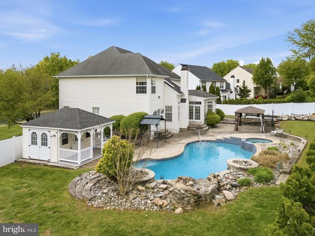 2641 FAWN LN, Warrington, PA 18976