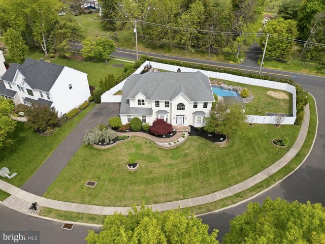 2641 FAWN LN, Warrington, PA 18976
