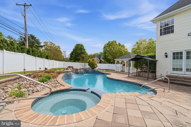 2641 FAWN LN, Warrington, PA 18976