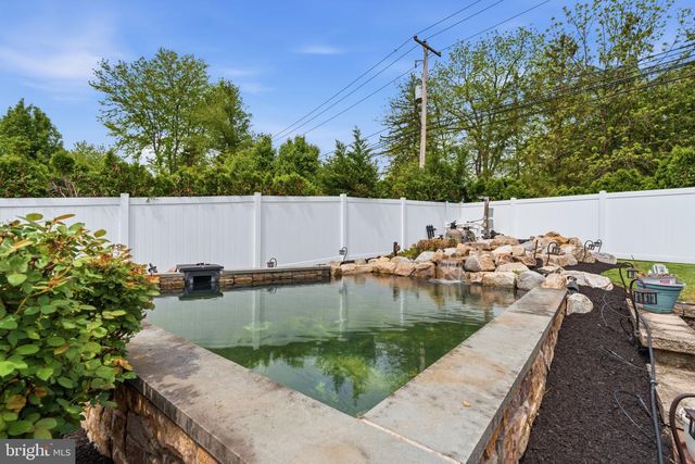 2641 FAWN LN, Warrington, PA 18976
