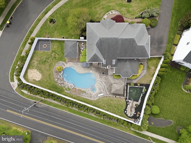 2641 FAWN LN, Warrington, PA 18976