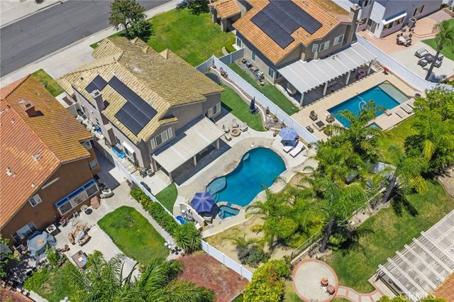 43122 Corte Fresca, Temecula, CA 92592